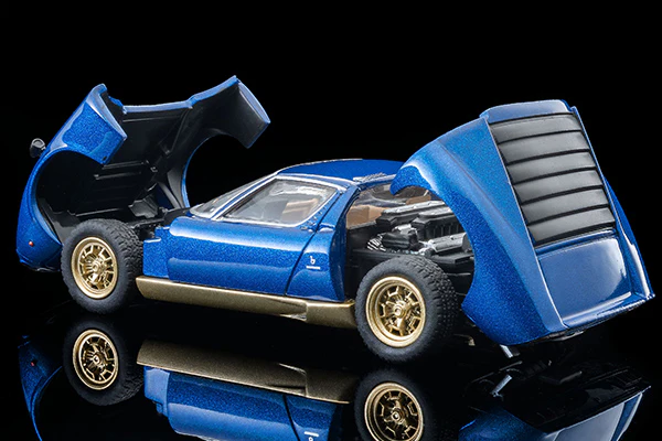 TOMYTEC TLVN 1/64 LV Lamborghini Miura SV (Metallic Blue) - Image 4