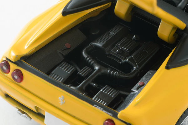 TOMYTEC TLVN 1/64 LV-N Ferrari F355 Spider (Yellow) - Image 3