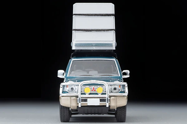 PREORDER TOMYTEC TLVN 1/64 Mitsubishi Pajero Mid Roof Wide VR with optional parts (green/beige) 1991 with tent and figure LV-N206c (Approx. Release Date : Feb 2025 subject to manufacturer's final decision) - Image 3