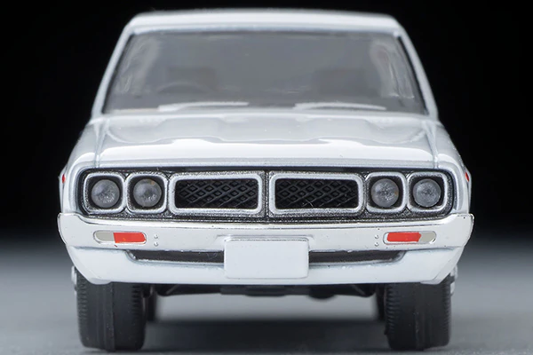 TOMYTEC TLVN 1/64 Nissan Skyline 2000GT (White) 1974 LV-N270b - Image 3