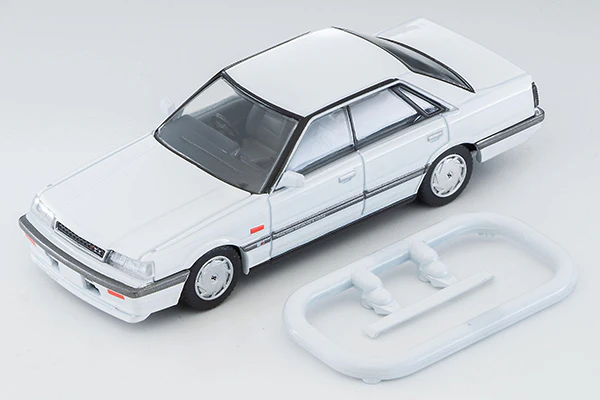 TOMYTEC TLVN 1/64 Nissan Skyline 4-door HT GT Passage Twin Cam 24V (White) 1987 LV-N301a - Image 2