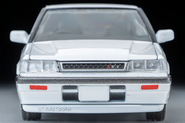 TOMYTEC TLVN 1/64 Nissan Skyline 4-door HT GT Passage Twin Cam 24V (White) 1987 LV-N301a - Image 4