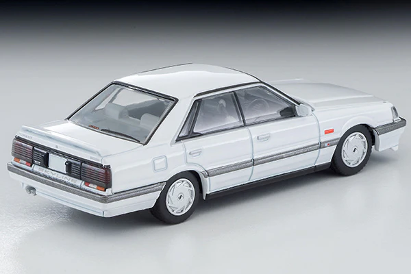 TOMYTEC TLVN 1/64 Nissan Skyline 4-door HT GT Passage Twin Cam 24V (White) 1987 LV-N301a - Image 6