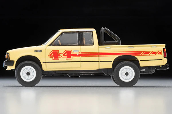 TOMYTEC TLVN 1/64 Nissan Truck 4X4 King Cab (Yellow) North American Specification LV-N321a - Image 7