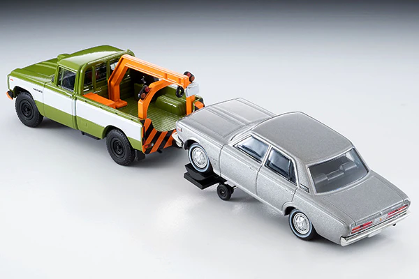 Tomytec Tomica Limited Vintage 1/64 Toyota Stout Wrecker (Green) LV-188a - Image 9
