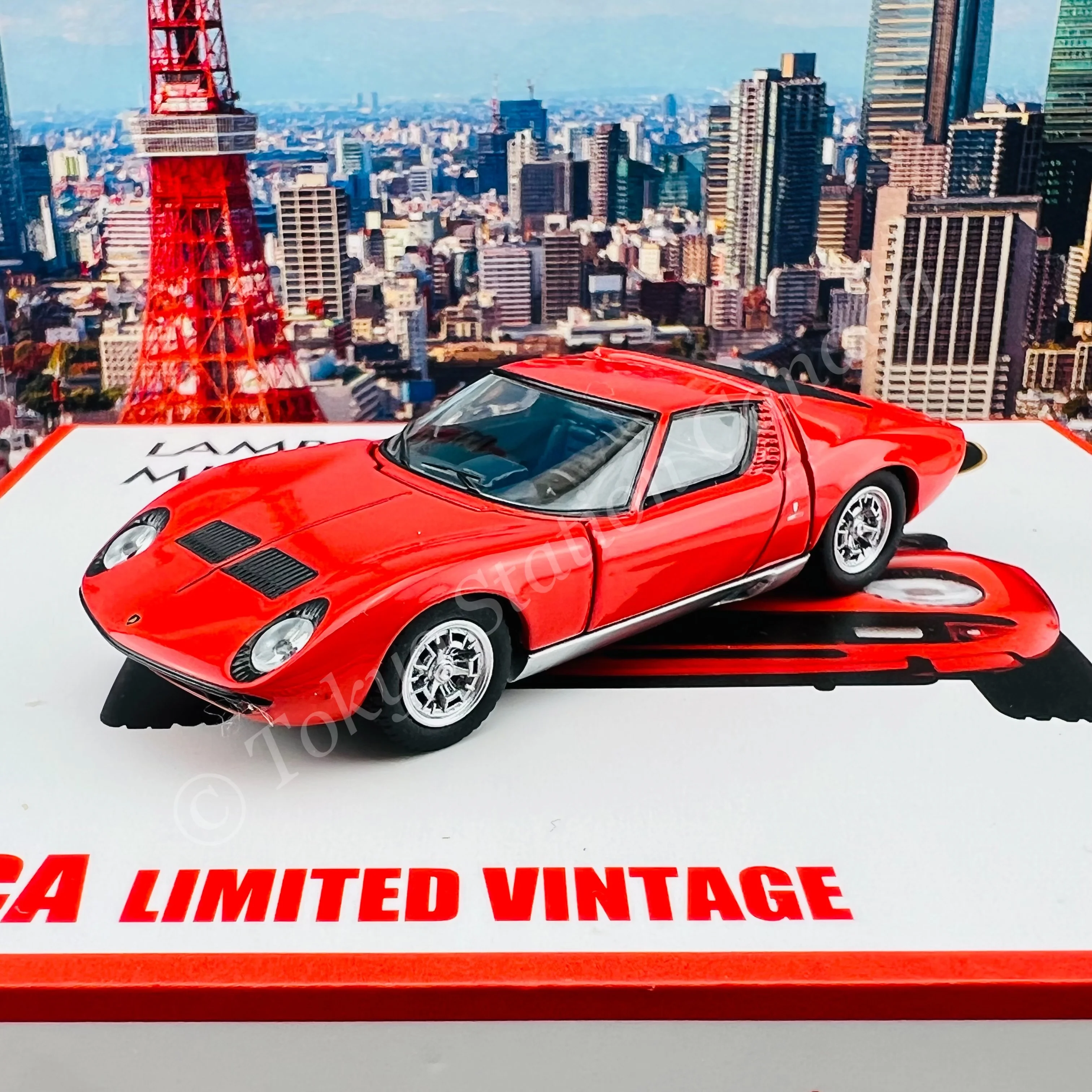 TOMYTEC Tomica Limited Vintage 1/64 LV Lamborghini Miura SV (Red) - Image 2