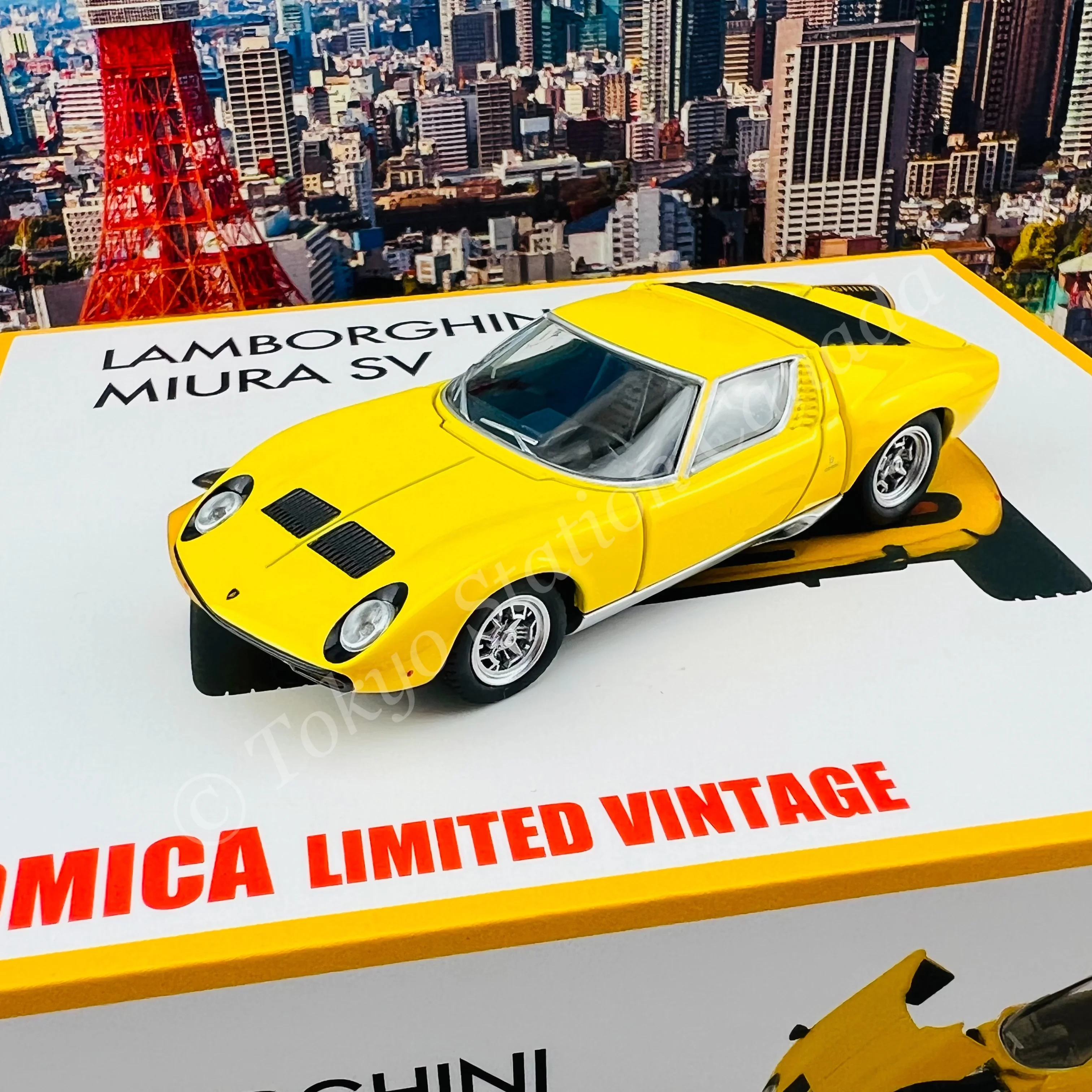 TOMYTEC Tomica Limited Vintage 1/64 LV Lamborghini Miura SV (Yellow) - Image 6