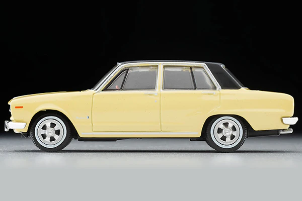TOMYTEC Tomica Limited Vintage 1/64 Nissan Skyline 2000GT (yellow/black) 1970 LV-202a - Image 3