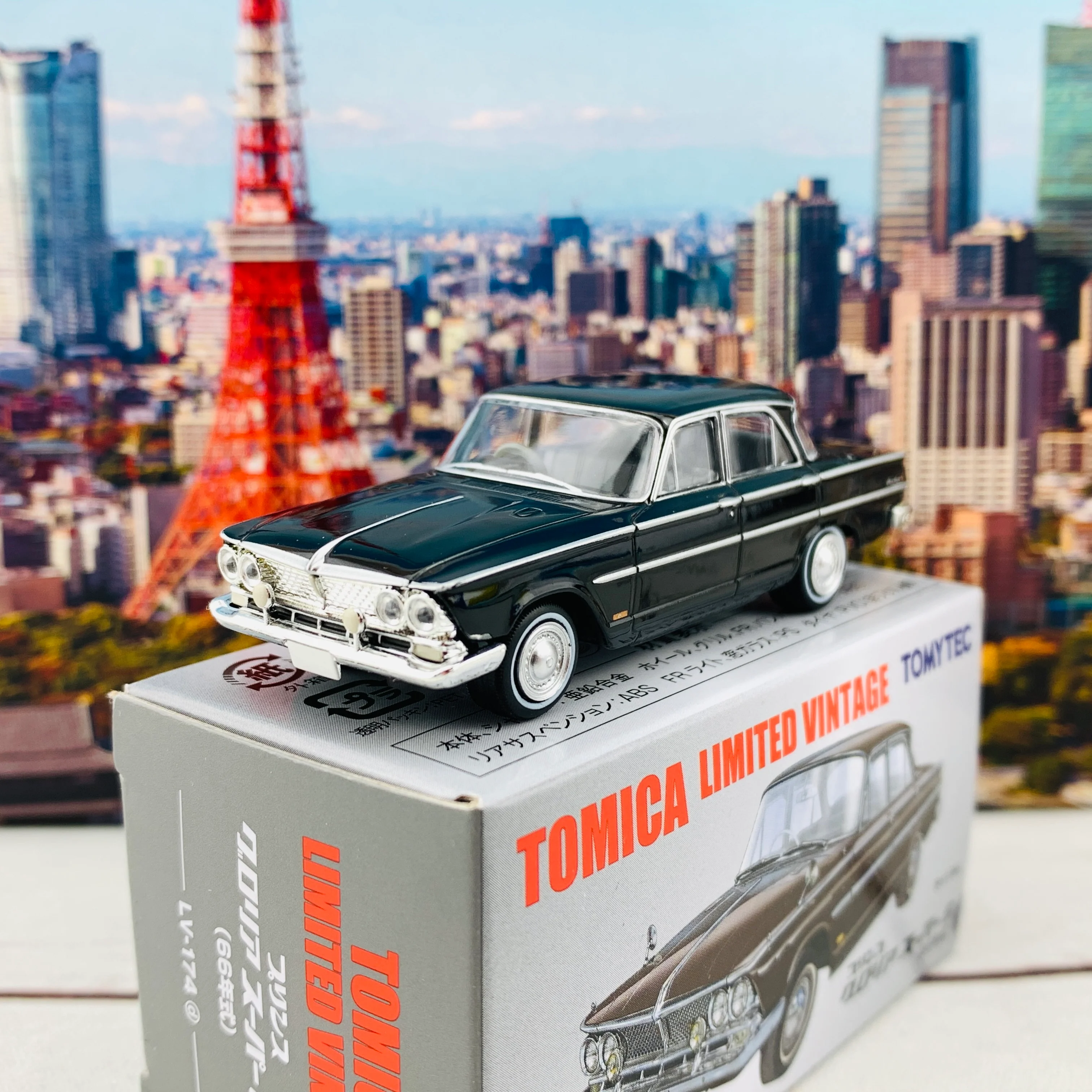 Tomytec Tomica Limited Vintage 1/64 Prince Gloria Super 6 (Black) 1966 LV-174d - Image 2