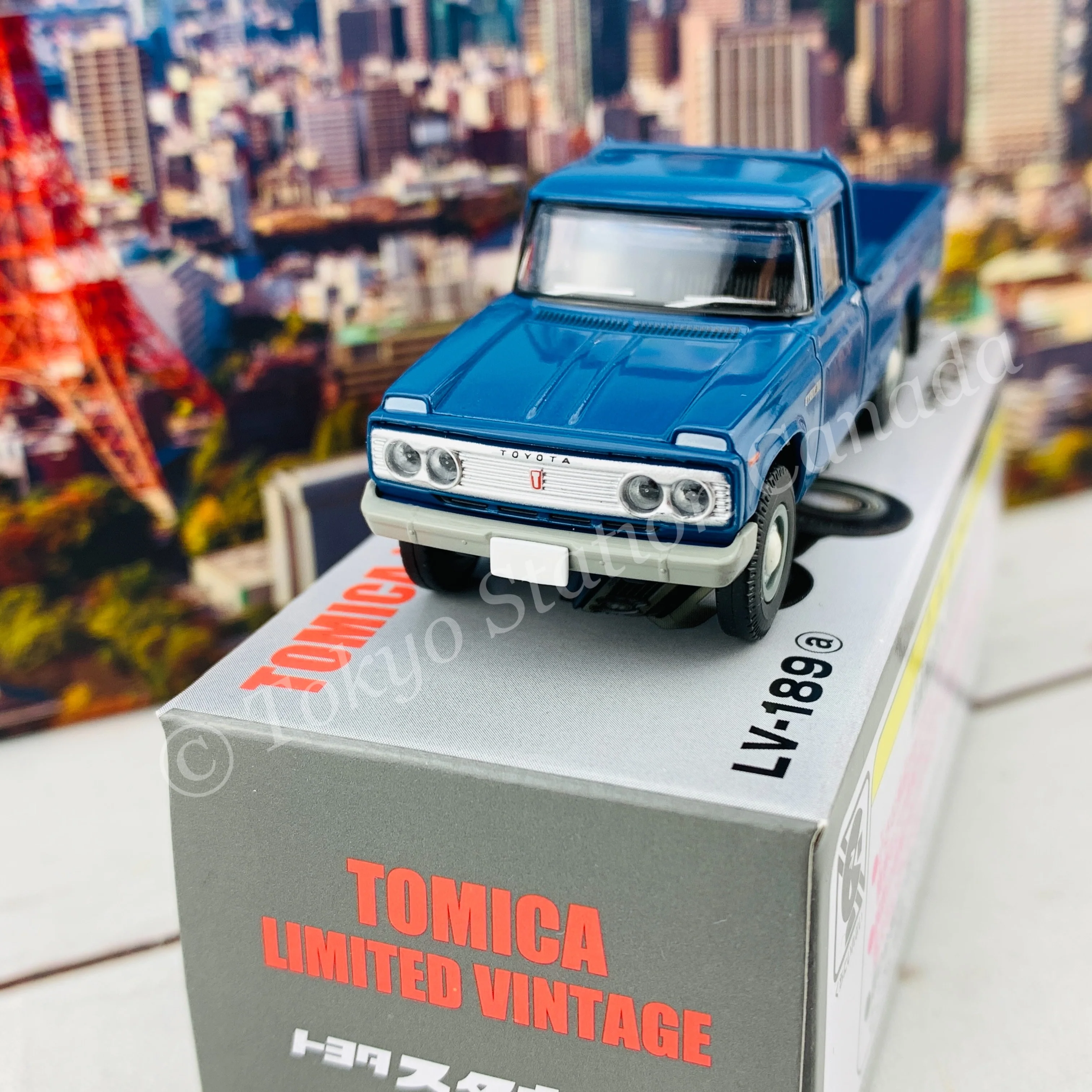 Tomytec Tomica Limited Vintage 1/64 Toyota Stout Blue LV-189a - Image 4