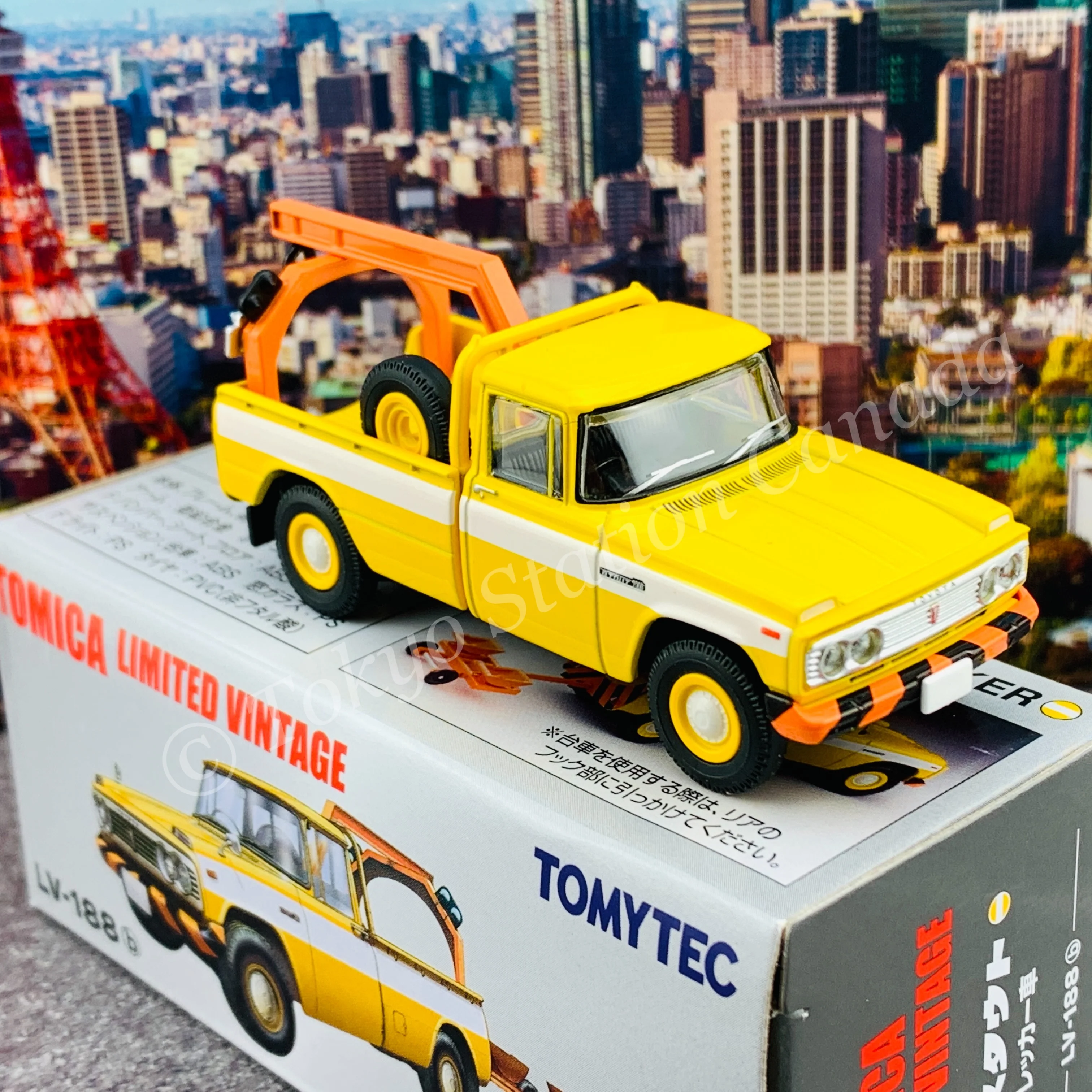 Tomytec Tomica Limited Vintage 1/64 Toyota Stout Wrecker (Yellow) LV-188b - Image 3