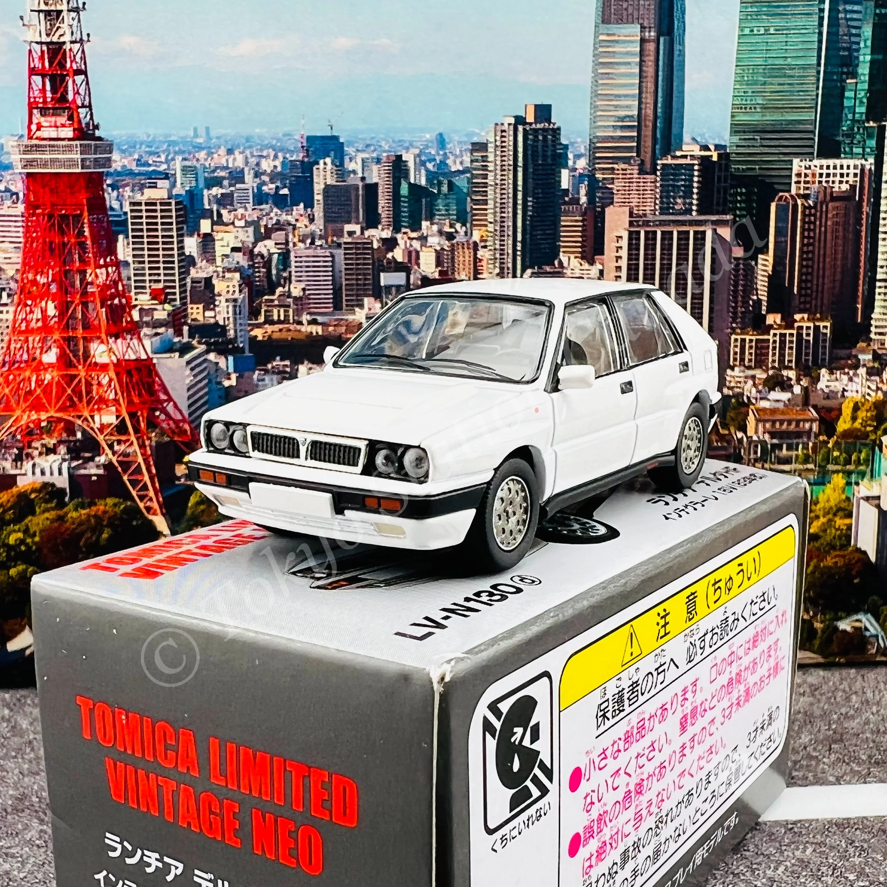 TOMYTEC Tomica Limited Vintage NEO 1/64 Lancia Delta HF Integrale 16V (white) LV-N130d - Image 2