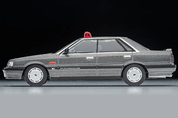 TOMYTEC Tomica Limited Vintage Neo 1/64 LV-N Dangerous Deka Vol.10 Nissan Skyline 4-door HT GT Passage Twin Cam 24V - Image 6