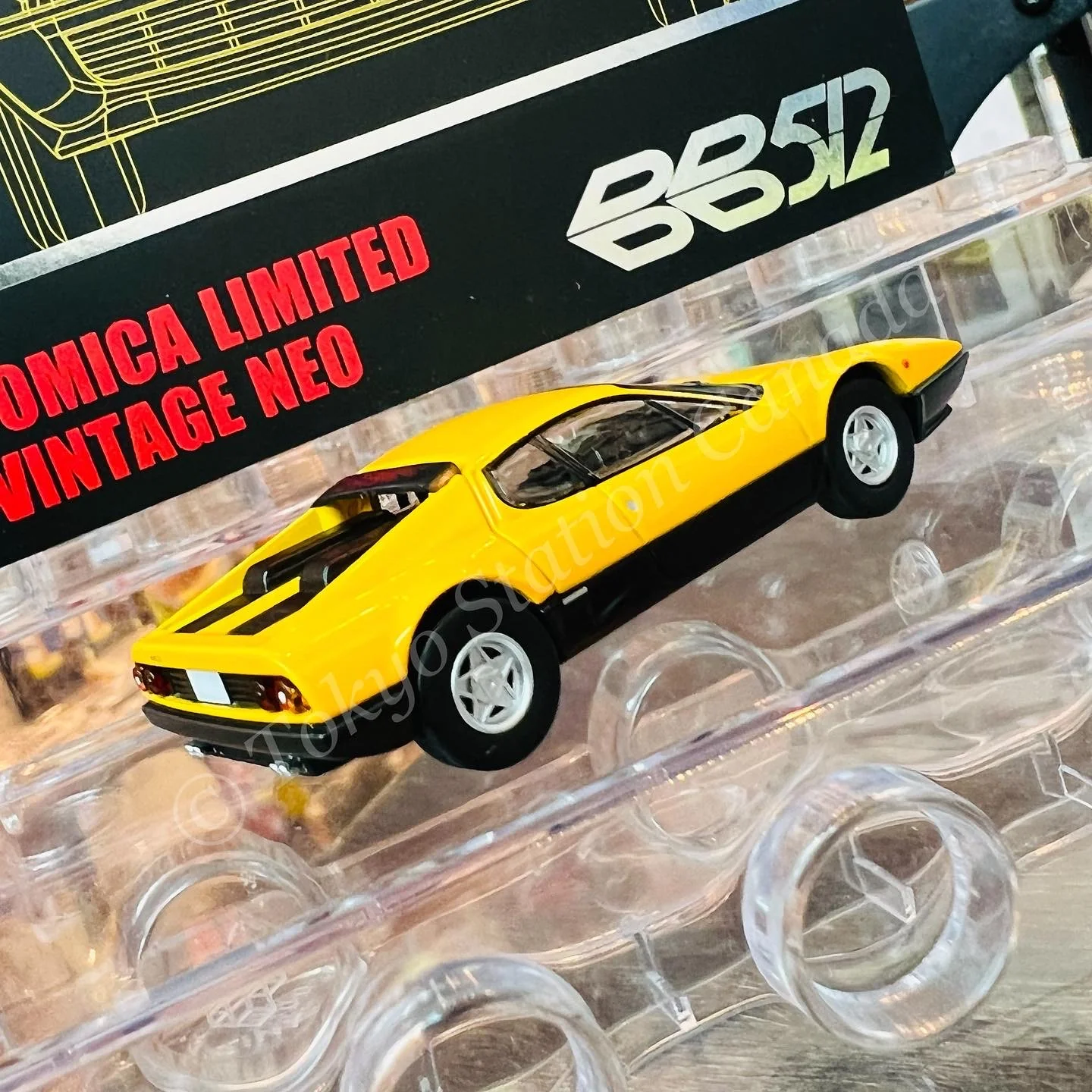 TOMYTEC Tomica Limited Vintage NEO 1/64 LV-N Ferrari 512 BB Yellow / Black 4543736320050 - Image 5