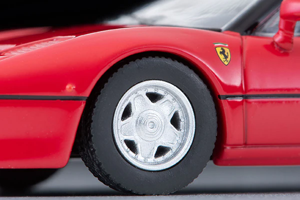 TOMYTEC Tomica Limited Vintage Neo 1/64 LV-N Ferrari GTO (Red) - Image 4