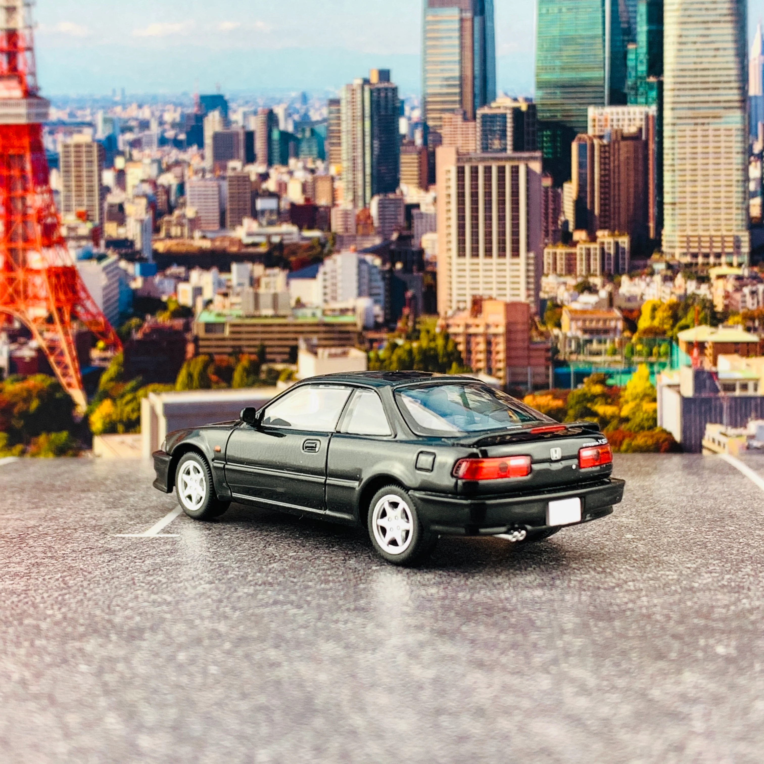 Tomytec Tomica Limited Vintage Neo 1/64 LV-N197b Honda Integra 3 Door Coupe Xsi Black (1991) - Image 3