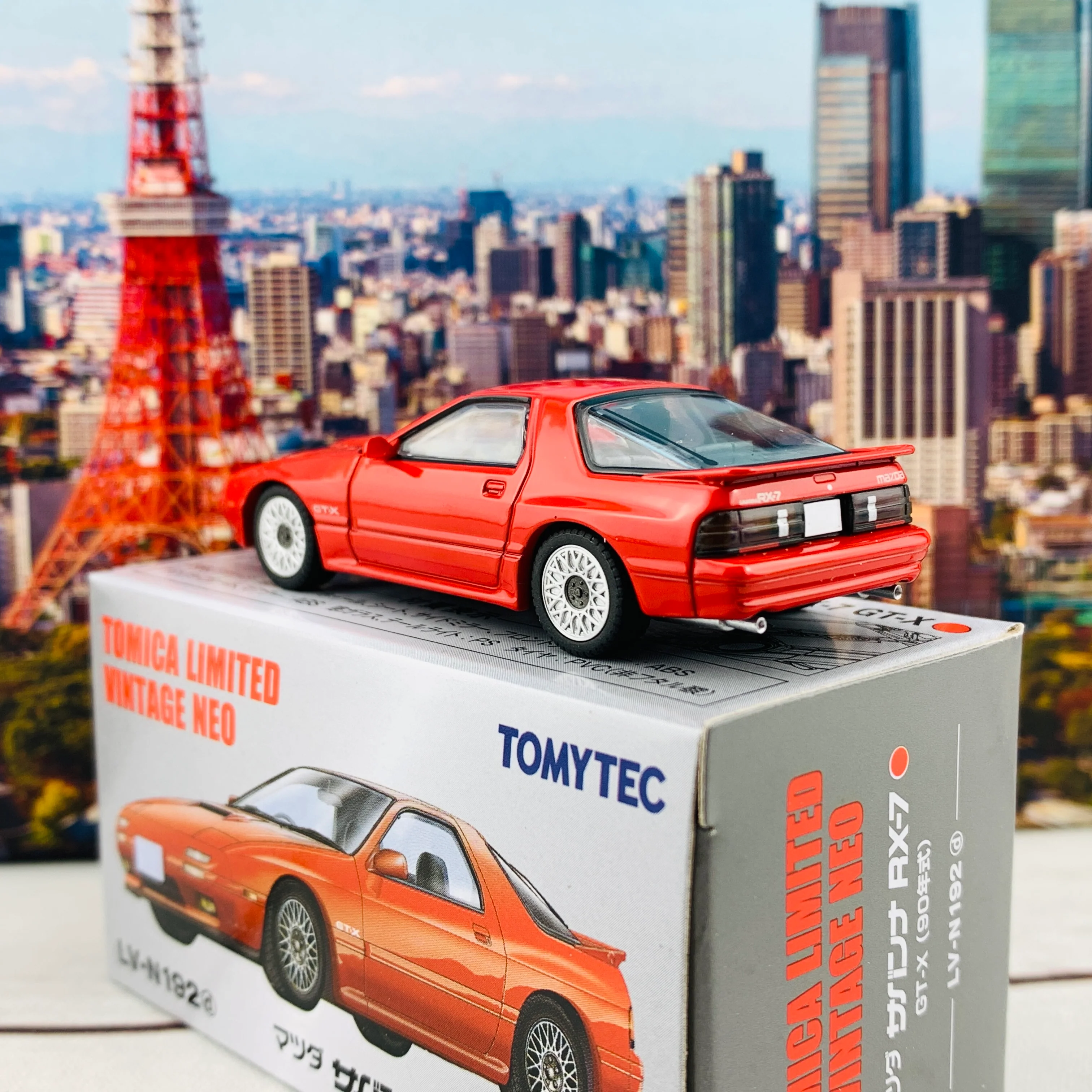 Tomytec Tomica Limited Vintage Neo 1/64 Mazda Savanna RX7 GT-X 1990 (Red) LV-N192d - Image 3