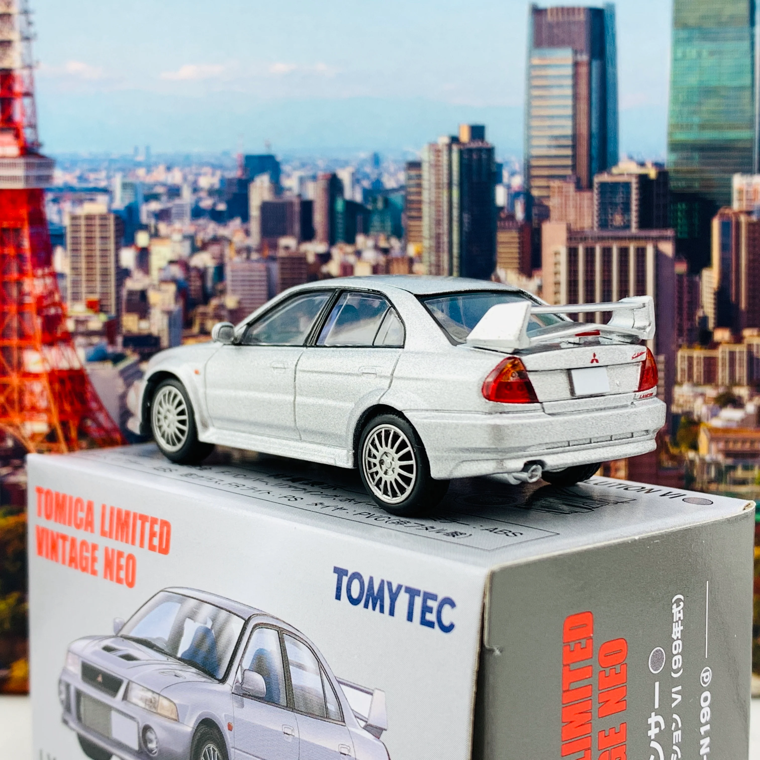 Tomytec Tomica Limited Vintage Neo 1/64 Mitsubishi Lancer GSR Evolution VI Silver LV-N190d - Image 3