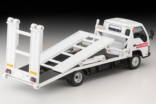 TOMYTEC Tomica Limited Vintage NEO 1/64 Nissan Atlas (H42) Hanamidai Automobile Safety Loader Big Wide (Nissan) LV-N221b - Image 3