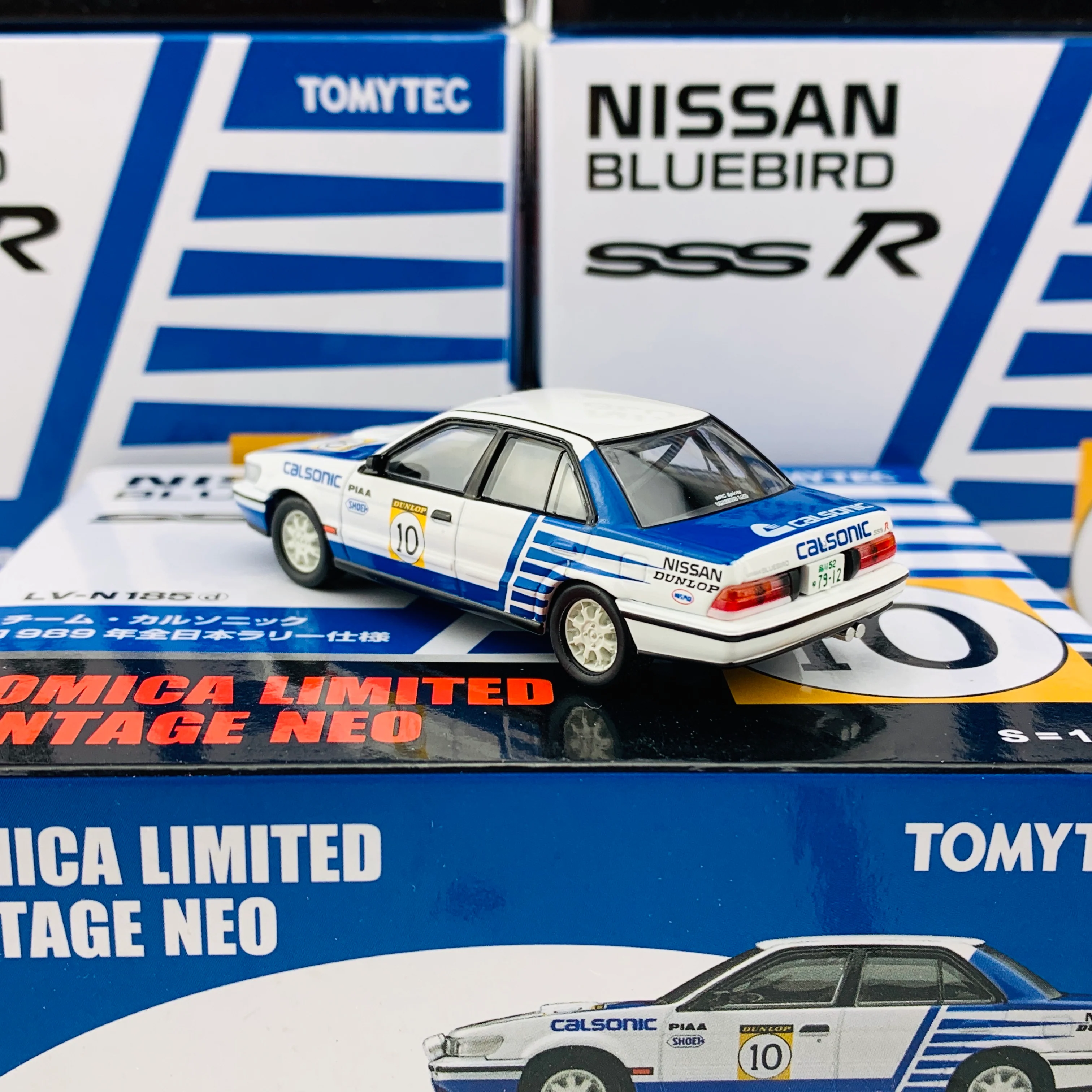 Tomytec Tomica Limited Vintage Neo 1/64 Nissan Bluebird SSS-R Calsonic #10 1989 LV-N185d - Image 4