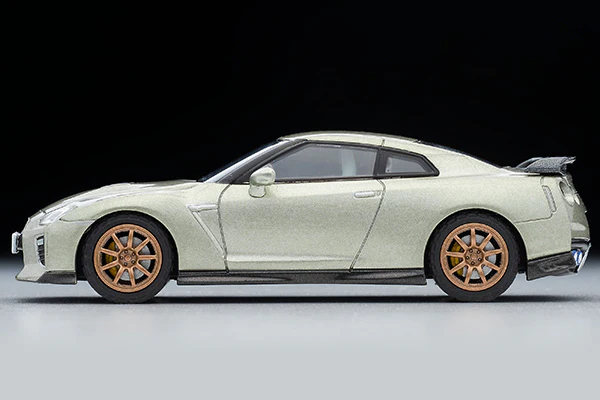 TOMYTEC Tomica Limited Vintage Neo 1/64 NISSAN GT-R premium edition T-spec (Millennium Jade) LV-N266a - Image 4
