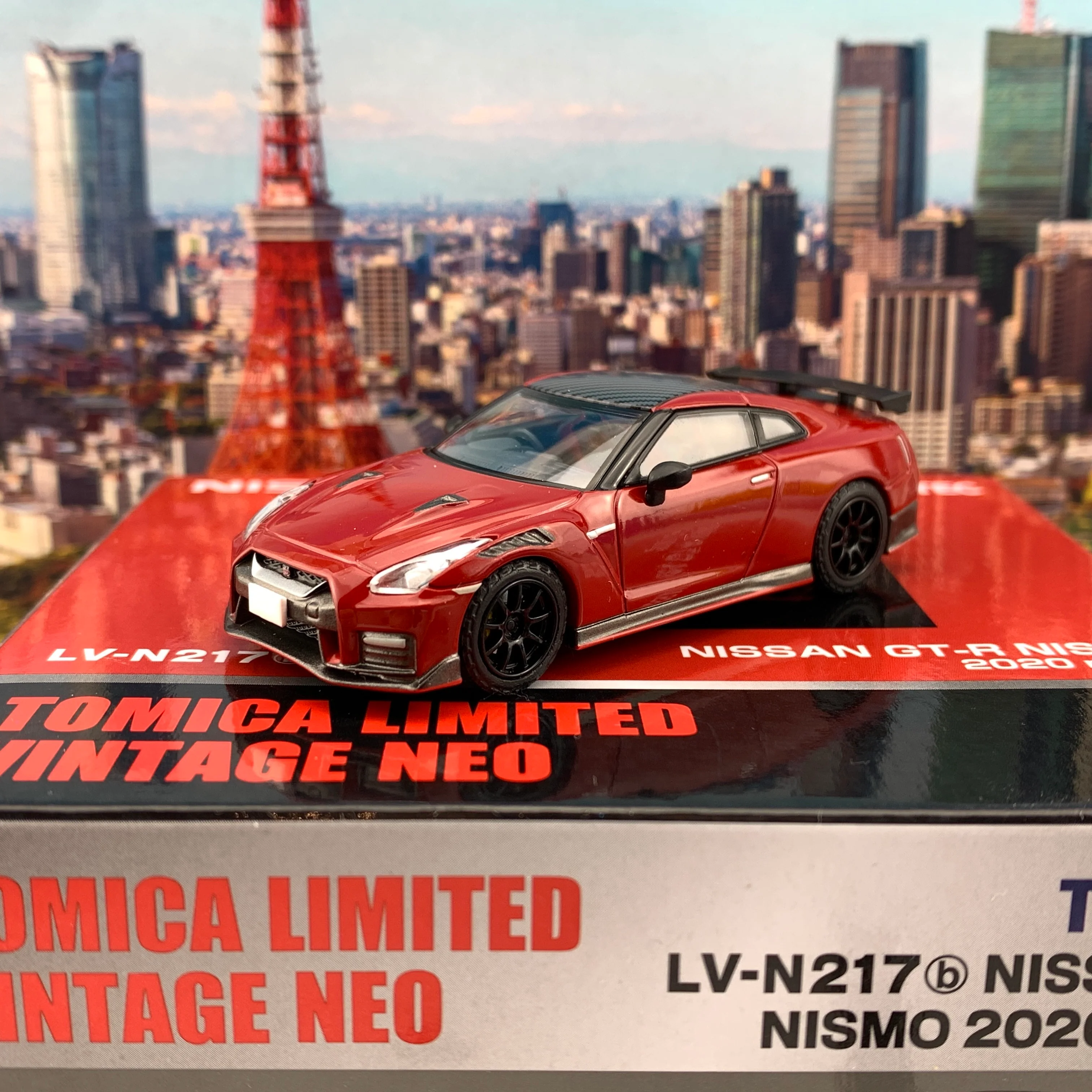 Tomytec Tomica Limited Vintage Neo 1/64 Nissan GTR NISMO 2020 Red LV-N217b - Image 2
