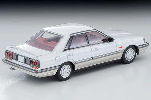 TOMYTEC Tomica Limited Vintage Neo 1/64 Nissan Skyline 4-door HT GT Passage Twin Cam 24V (White/Beige) 1986 LV-N282a - Image 5