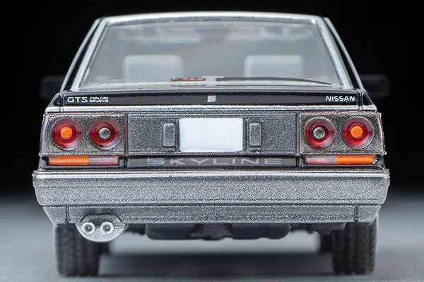 TOMYTEC Tomica Limited Vintage Neo 1/64 NISSAN SKYLINE 4 DOOR HT GTS TWINCAM 24V (BLACK/SILVER) 1986 LV-N282b - Image 2