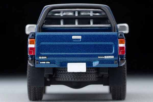 TOMYTEC Tomica Limited Vintage NEO 1/64 Toyota Hilux 4WD Pickup Double Cab SSR (Navy Blue) 1995 Model LV-N255a - Image 3