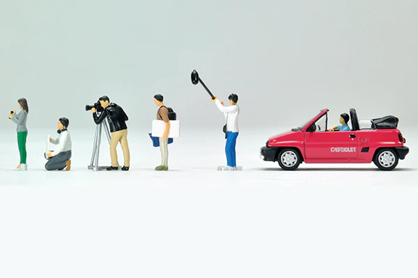 TOMYTEC Tomica Limited Vintage Neo Diocolle 64 Car Snap 11a TV Crew - Image 2