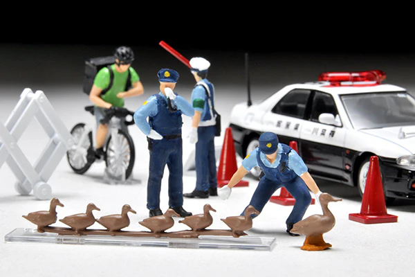 TOMYTEC Tomica Limited Vintage Neo Diocolle 64 16a Police - Image 2