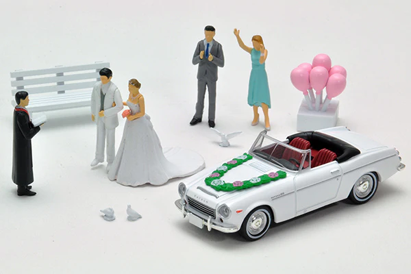 TOMYTEC Tomica Limited Vintage Neo Diocolle 64 Car Snap 13a Wedding - Image 3