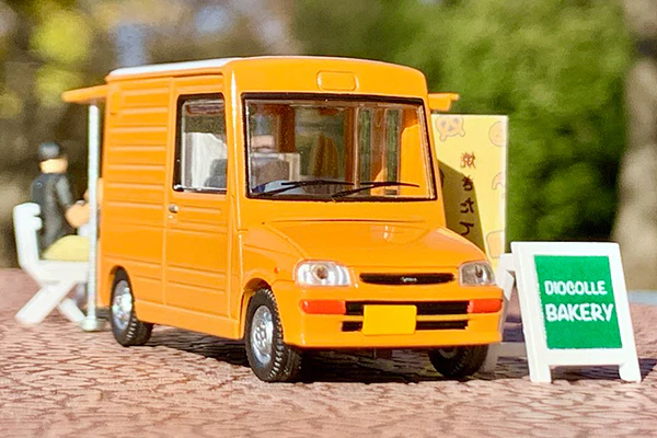 TOMYTEC Tomica Limited Vintage Neo Diocolle 1/64 Car Snap 18a Bakery - Image 2