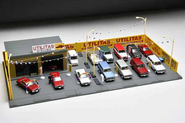 PREORDER TOMYTEC TOMICARAMA VINTAGE 04e Used Car Store "Utilitas"  (Approx. Release Date : FEBRUARY 2023 subject to manufacturer's final decision) - Image 6