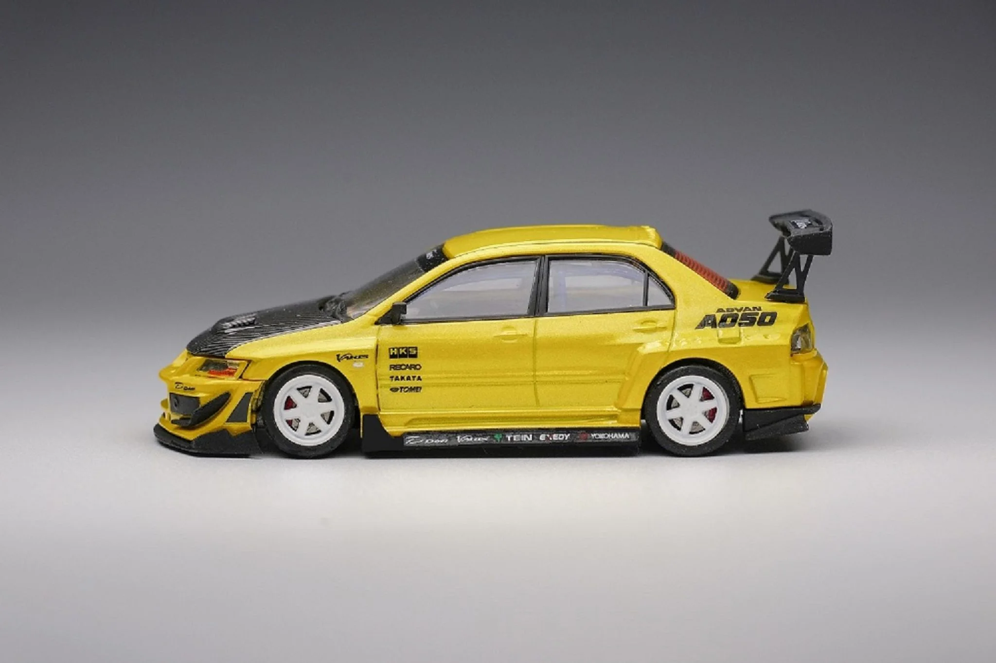 YES & PEAKO64 1/64 VARIS Lancer Evolution IX Yellow Metallic - Image 3