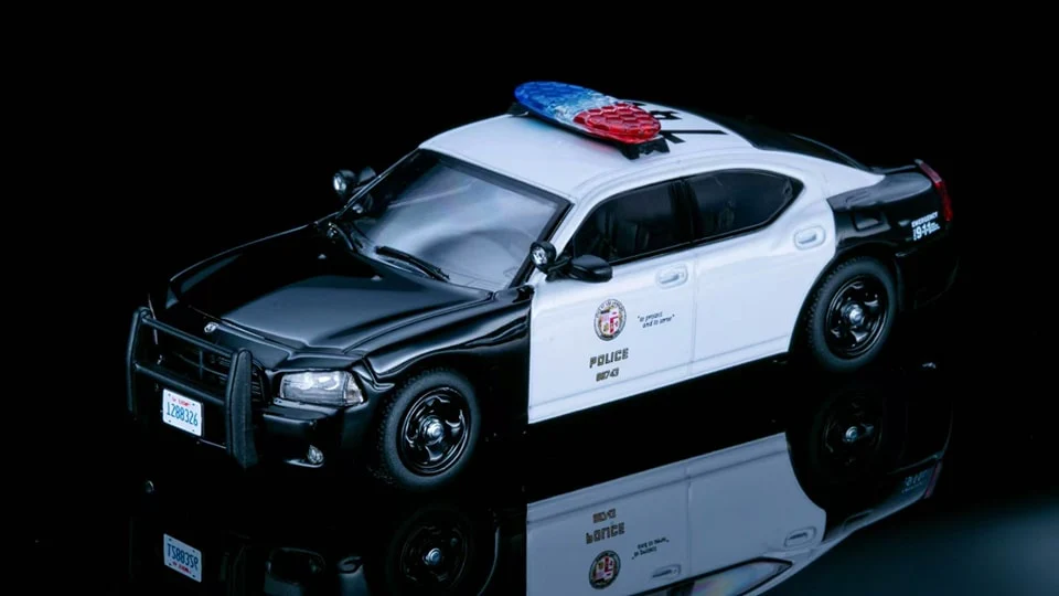 Rollin 1/64 Dodge Charger LX (2008) Black‑White LAPD - Image 2