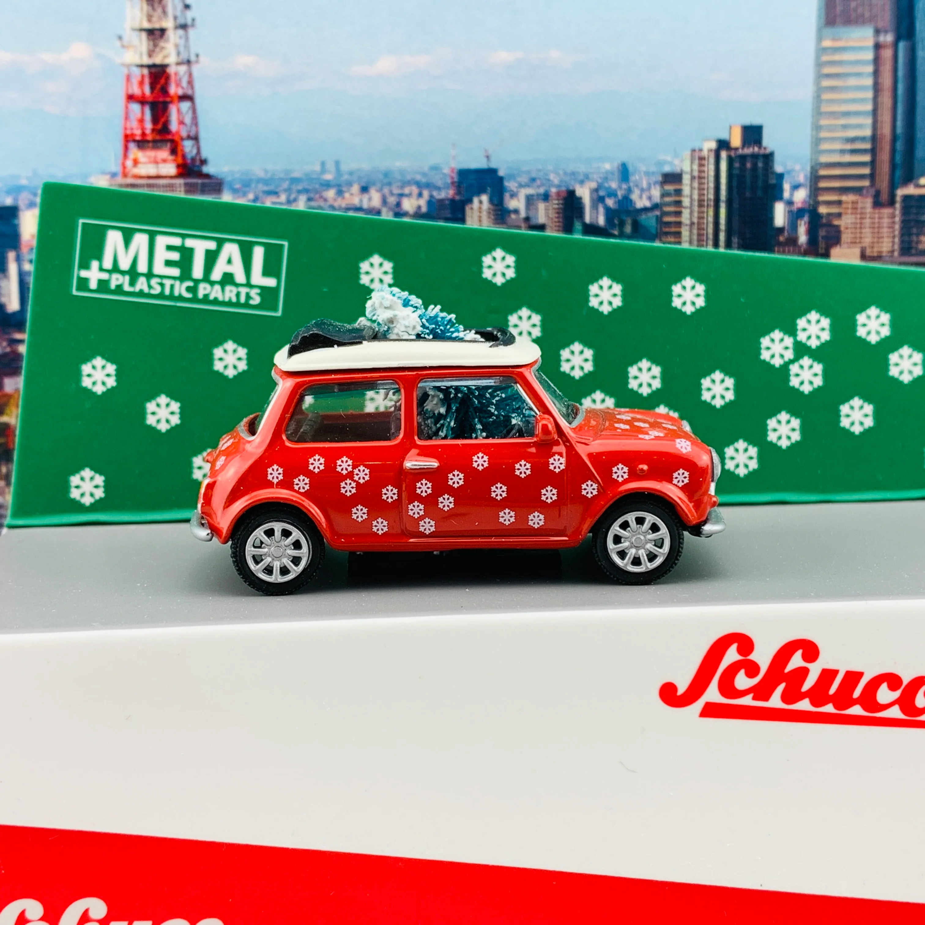Schuco 1/64 Mini Cooper Christmas Edition (Hong Kong Limited Edition) 452019600 - Image 2