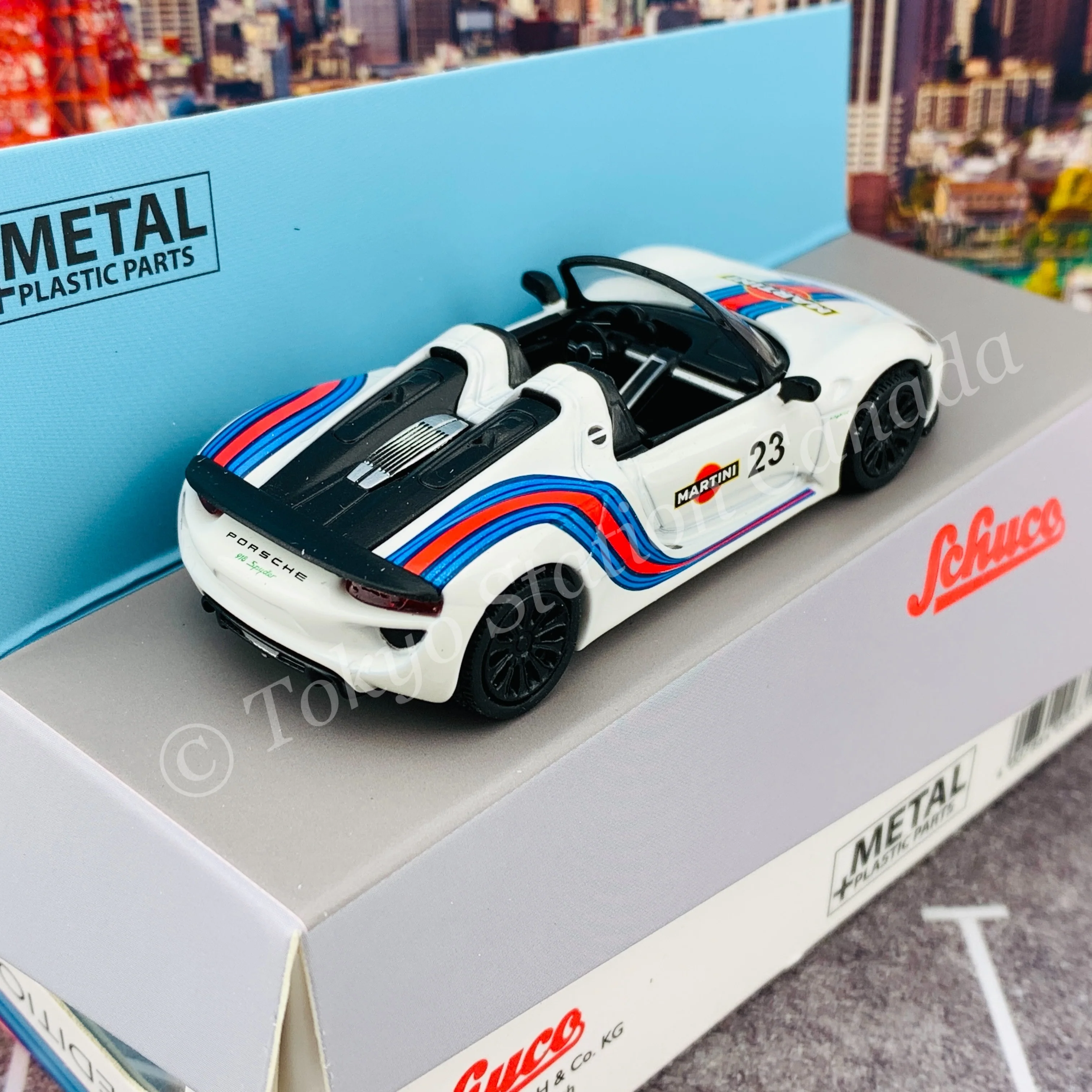 Schuco 1/64 Porsche 918 Spyder Martini White Hong Kong Limited Edition  452021100 - Image 3