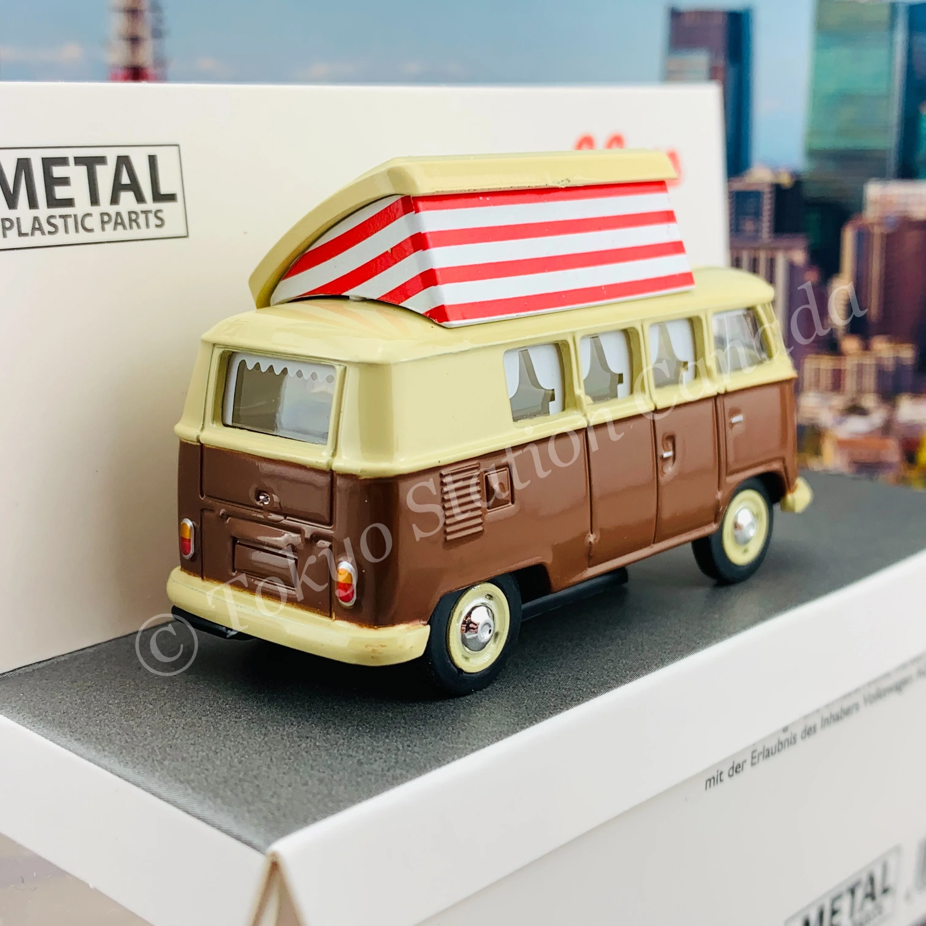 Schuco 1/64 Volkswagen T1 Camper 452026600 - Image 5