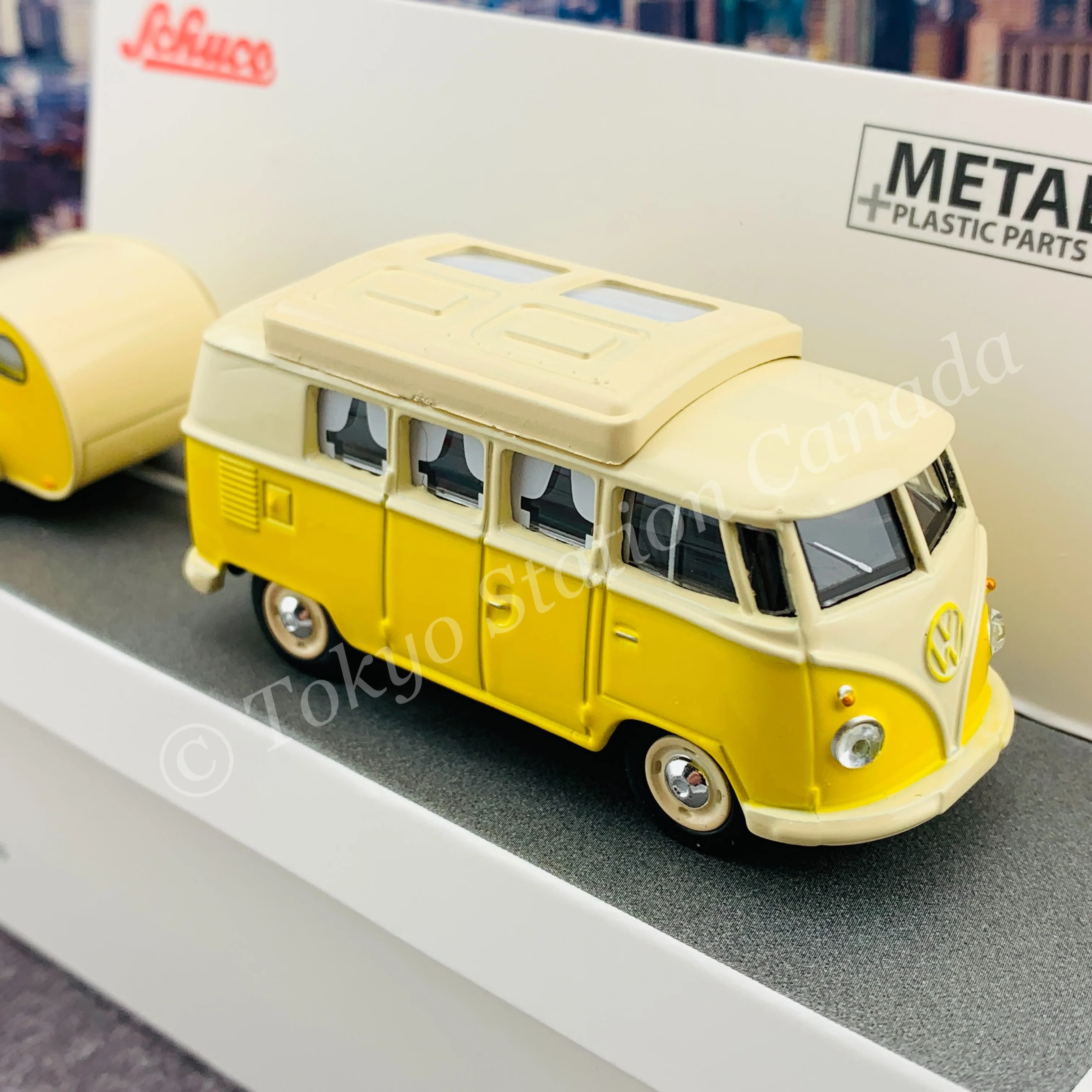 Schuco 1/64 Volkswagen T1 Camper with Caravan (mit Wohnanhanger) 452026700 - Image 3