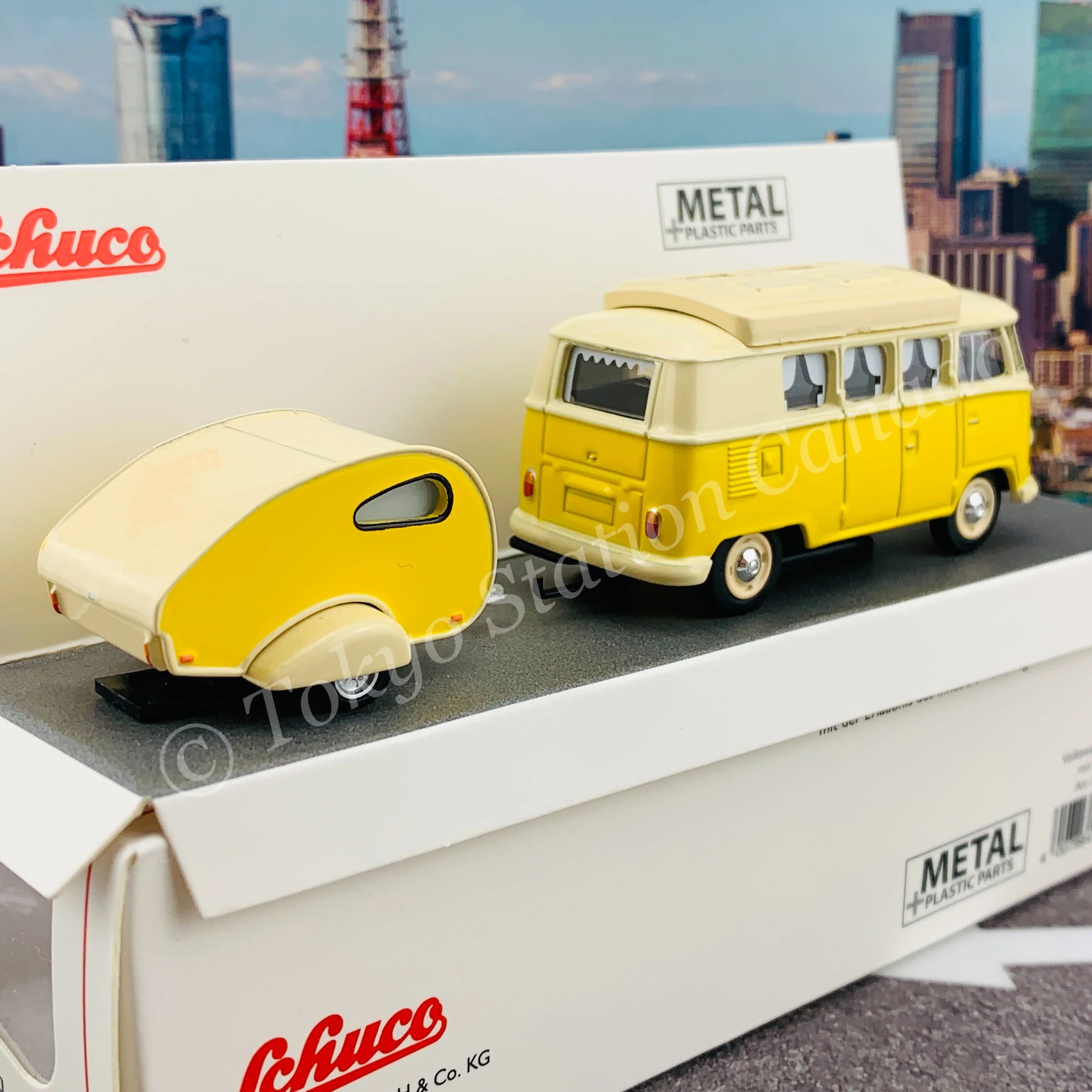 Schuco 1/64 Volkswagen T1 Camper with Caravan (mit Wohnanhanger) 452026700 - Image 4