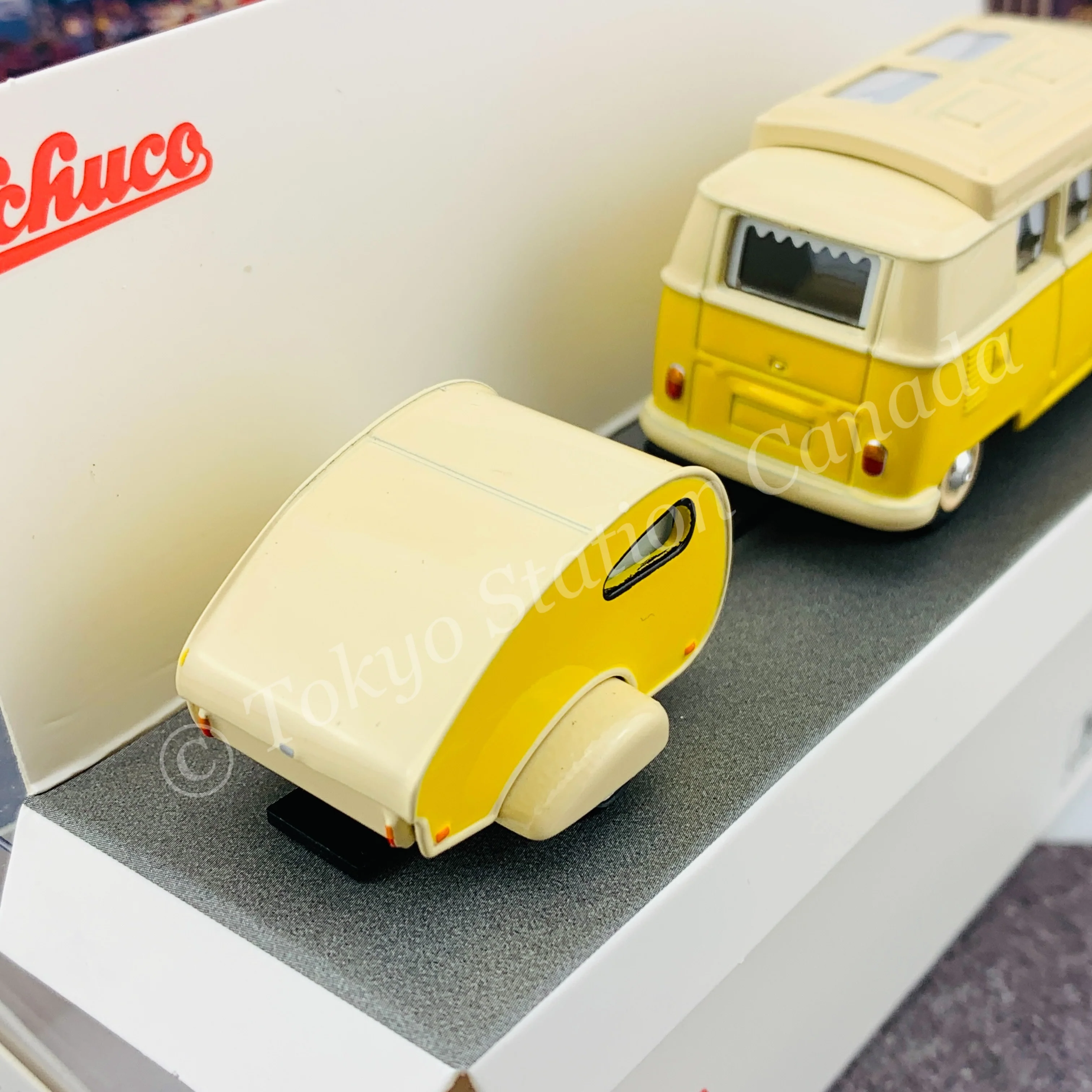 Schuco 1/64 Volkswagen T1 Camper with Caravan (mit Wohnanhanger) 452026700 - Image 5