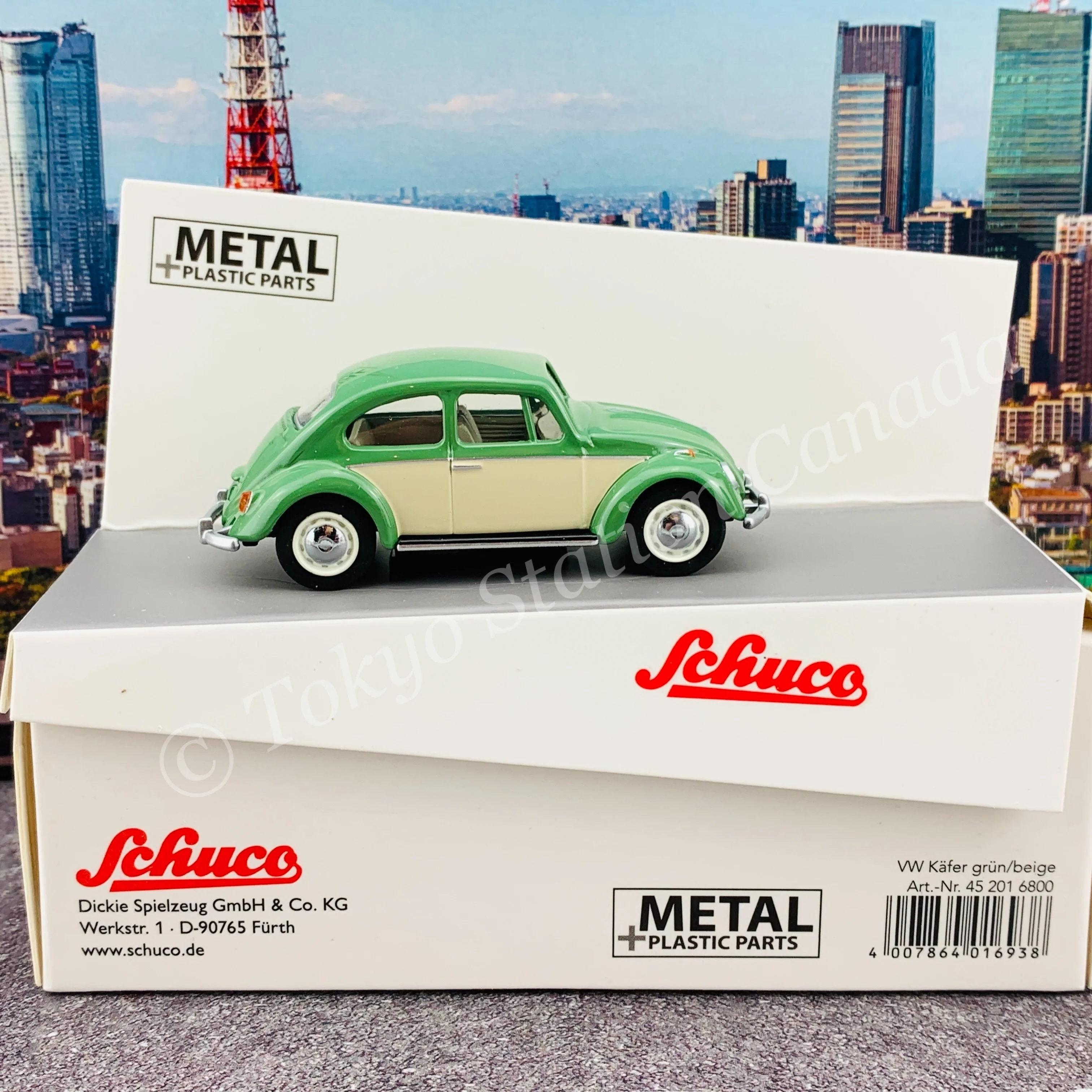 Schuco 1/64 VW Kafer (Beetle) Green/Beige 452016800 - Image 2