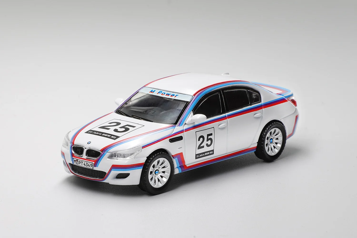 Shadow 1/64 M5(E60) #25 Anniversary Edition Livery LL-040-216 - Image 2