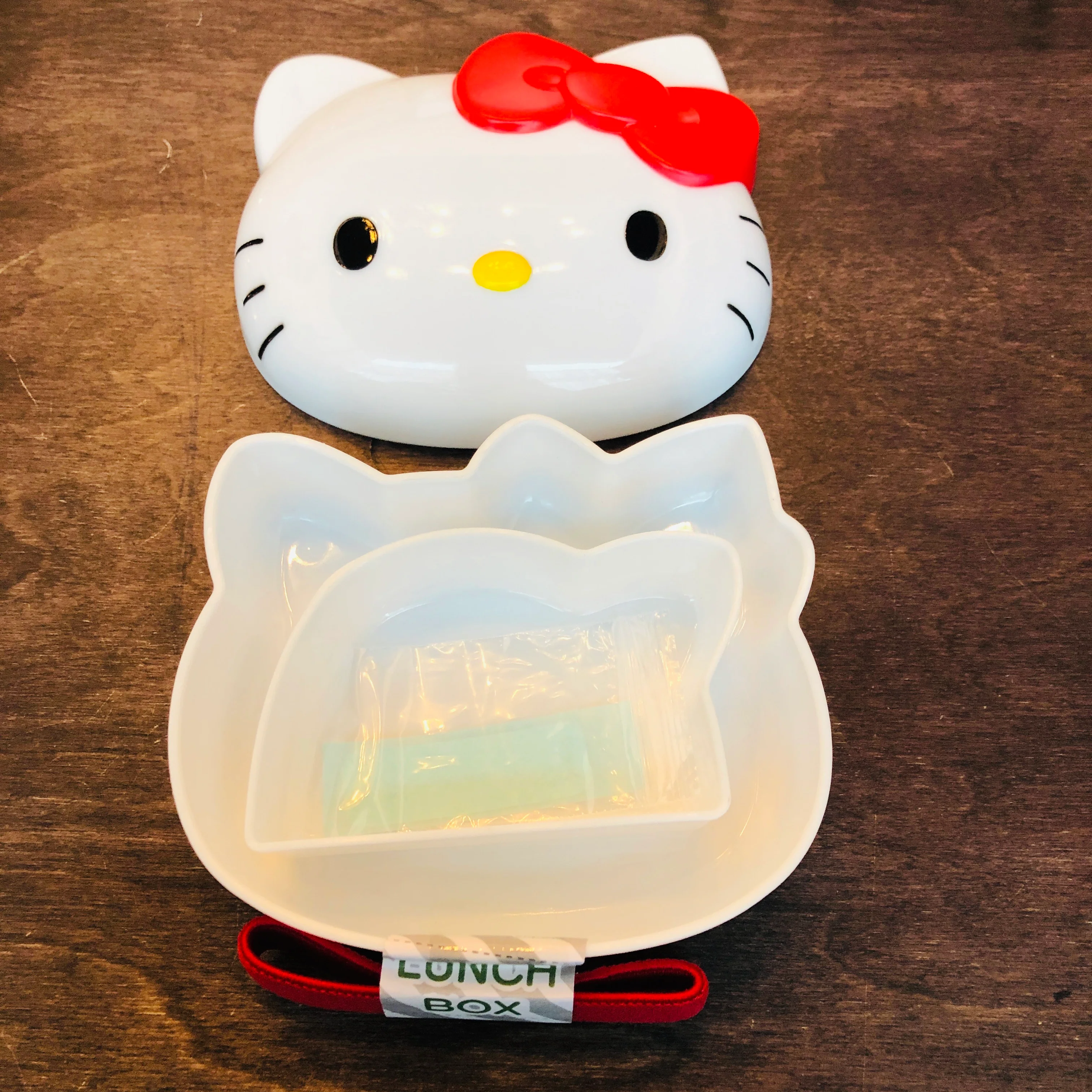 SKATER x Hello Kitty Diecut Lunch Box 300ml LBD2 - Image 2