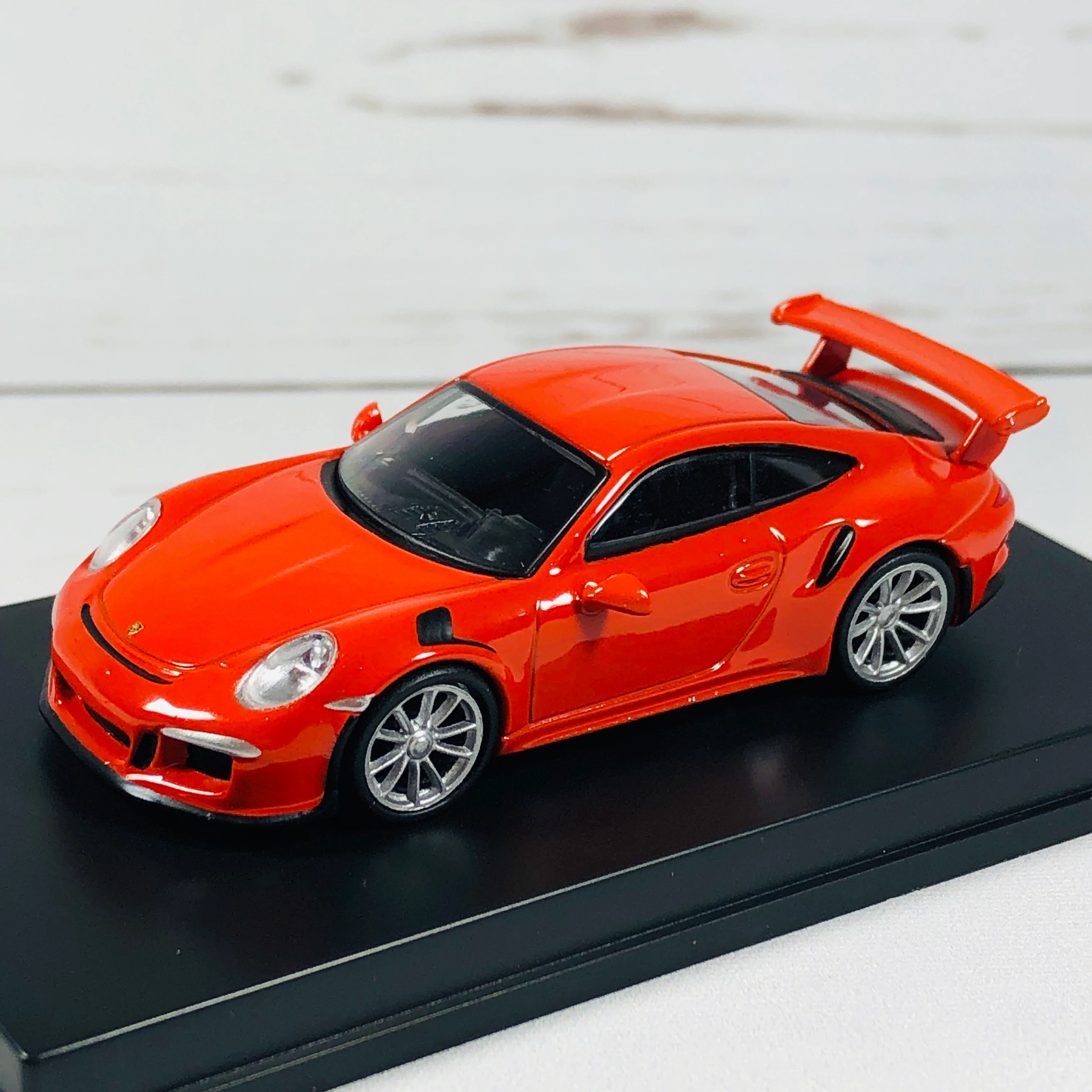 Sparky 1/64 Porsche 911 GT3 RS 2016 Lava Orange Y071 - Image 3