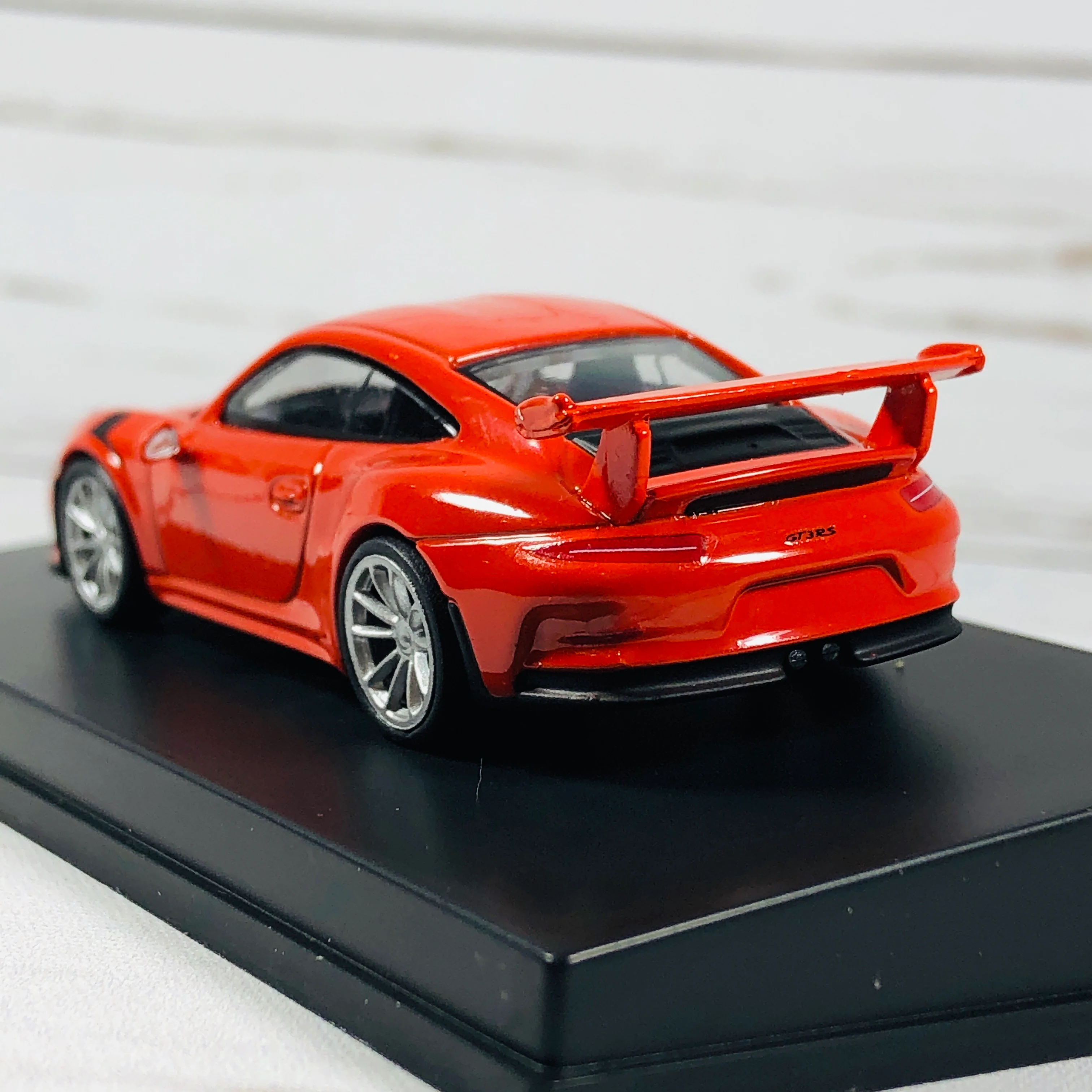Sparky 1/64 Porsche 911 GT3 RS 2016 Lava Orange Y071 - Image 6