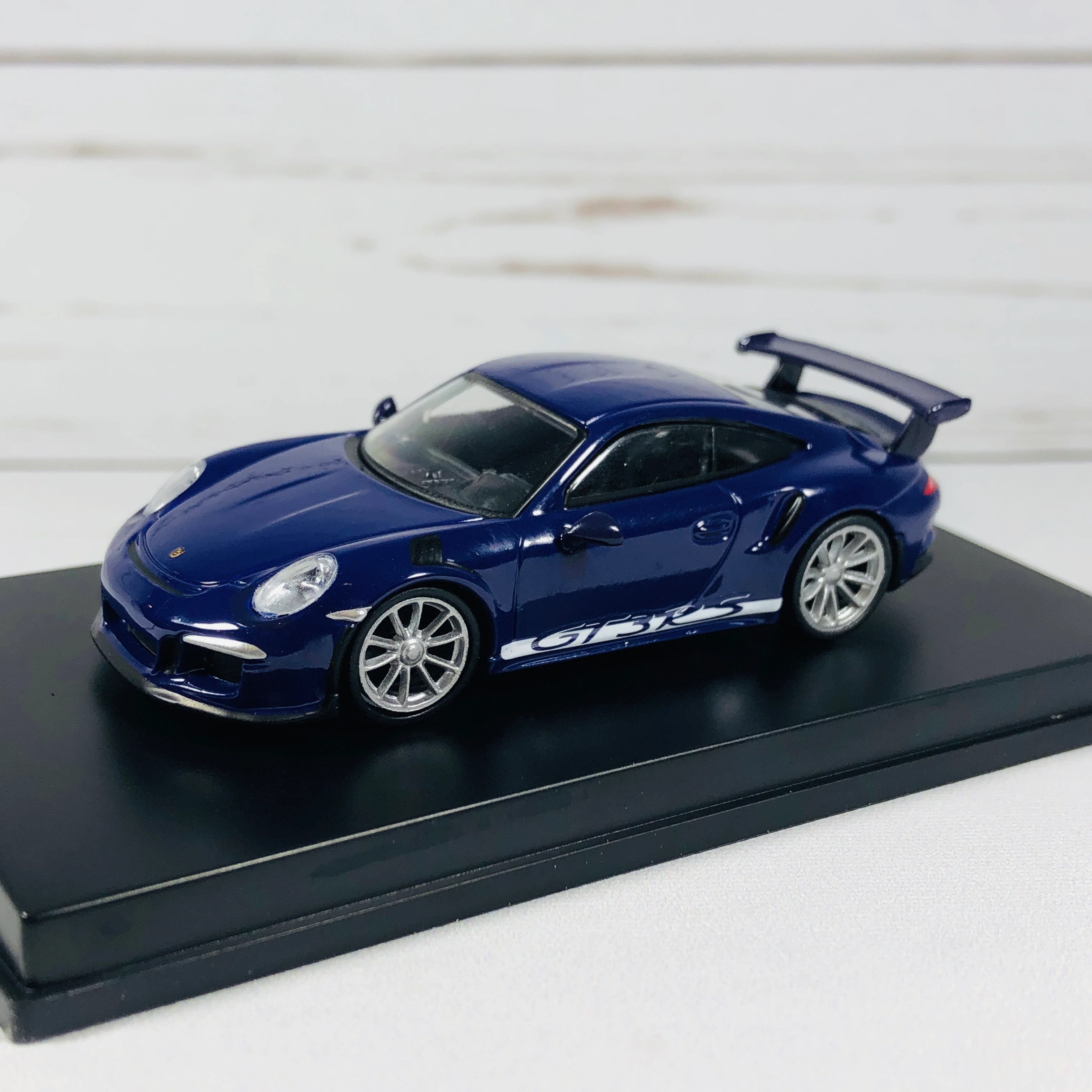 Sparky 1/64 Porsche 911 GT3 RS 2016 Ultra Violet Y072 - Image 3