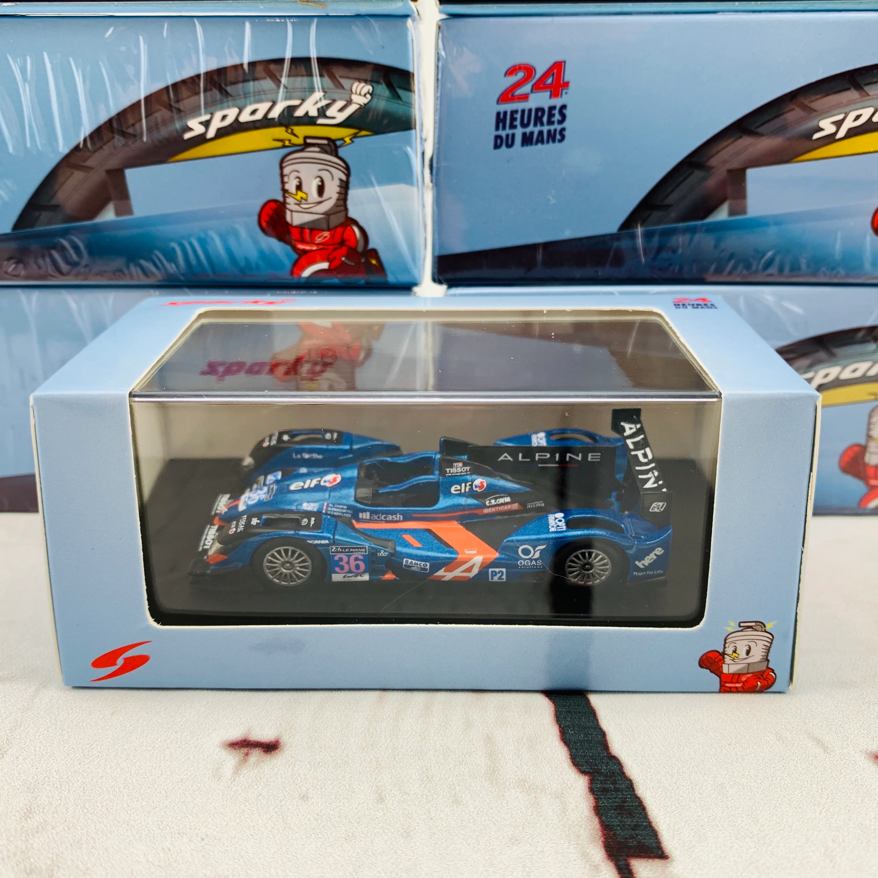 Sparky 1/64 ALPINE A450B NO.36 SIGNATECH ALPINE 24H LE MANS 2015 N. PANCIATICI - P.-L. CHATIN - V. CAPILLAIRE Y090 - Image 4