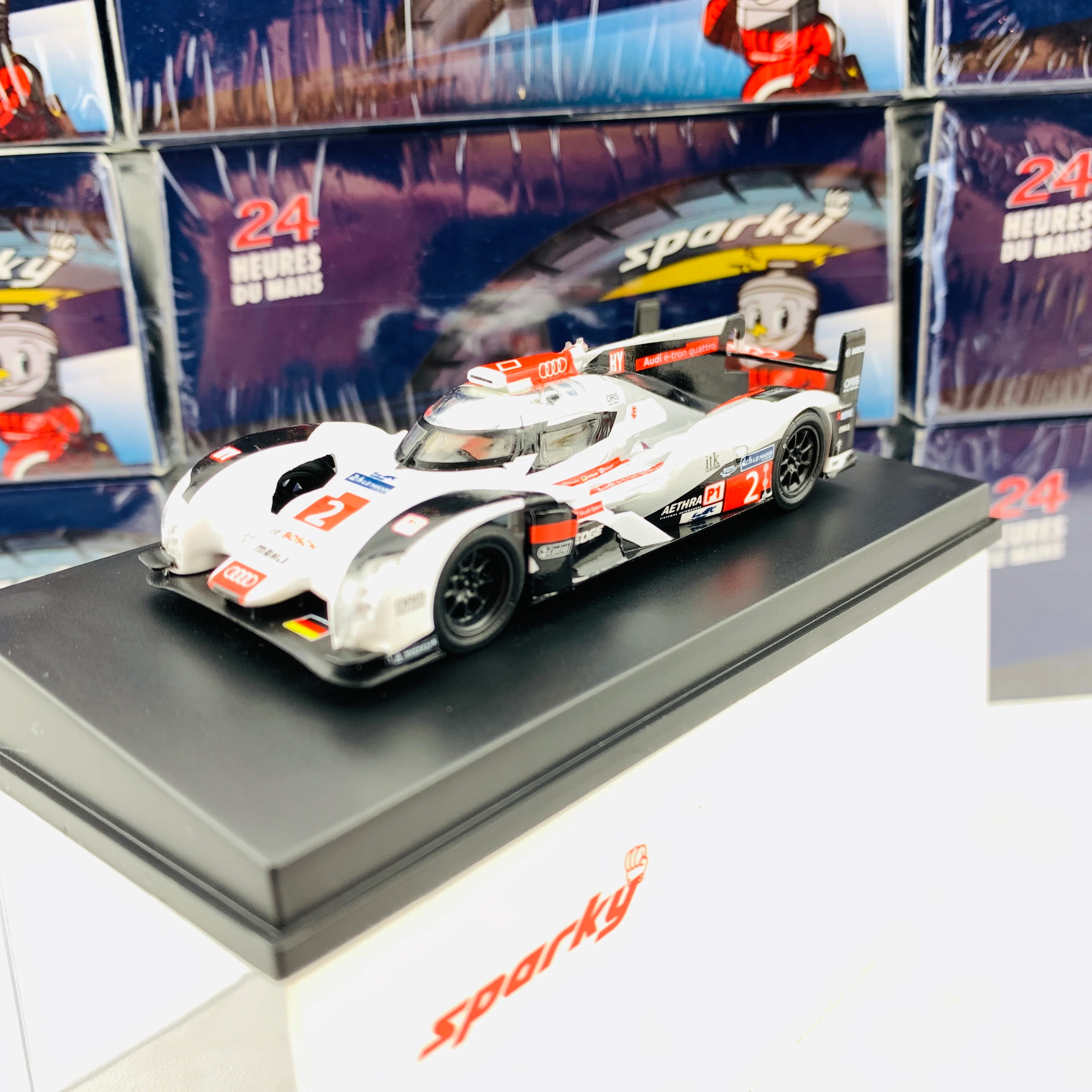 Sparky 1/64 AUDI R18 E-TRON QUATTRO NO.2 AUDI SPORT TEAM JOEST WINNER 24H LE MANS 2014 A. LOTTERER - M. FÄSSLER - B. TRÉLUYER Y091 - Image 2